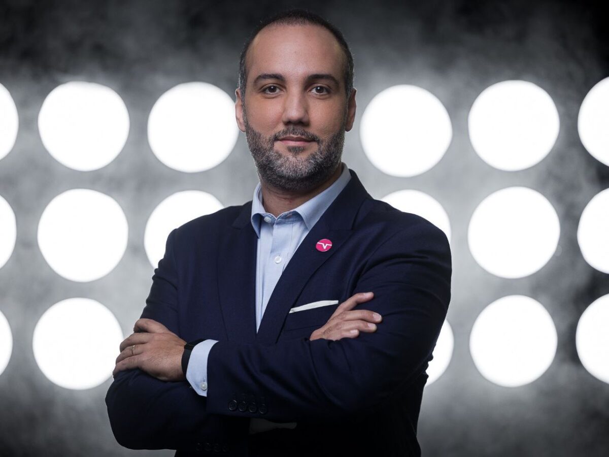 Globo cria GE TV no YouTube e escala Jorge Iggor e Mariana Spinelli para rivalizar com CazéTV - Imagem do artigo original