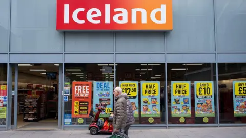 Iceland oferece recompensa de £1 a clientes que denunciarem furtos em loja - Imagem do artigo original
