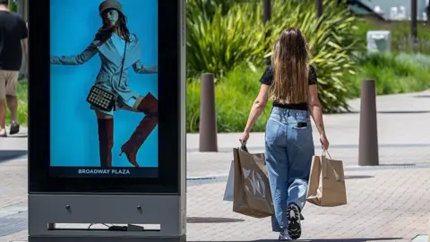 Economia dos EUA exibe sinais contraditórios e acende alerta de estagflação - Imagem do artigo original