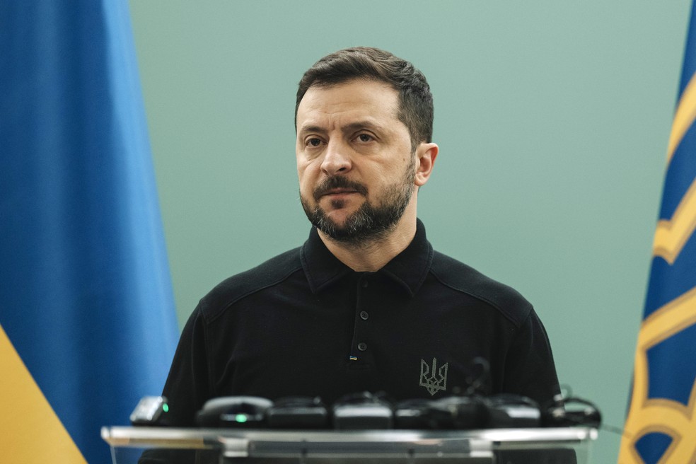 Zelensky defende paz duradoura na Ucrânia e descarta “pausa” entre ofensivas russas - Imagem do artigo original