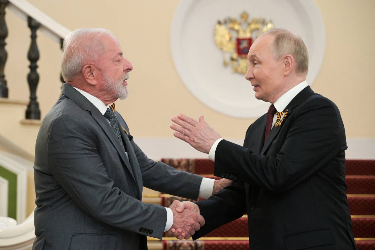 Putin telefona para Lula e relata encontro com Trump sobre Ucrânia - Imagem do artigo original