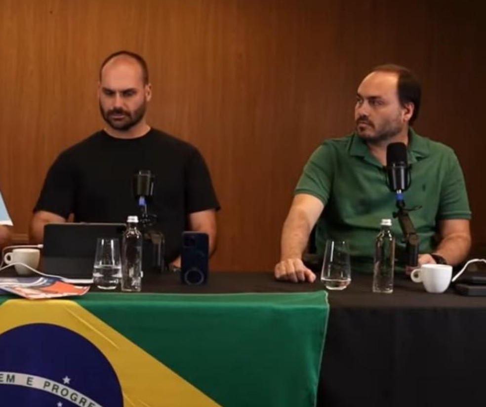 PF aponta repasses de R$ 4,1 mi a Eduardo Bolsonaro em dois anos; Carlos recebeu R$ 4,8 mi em 12 meses - Imagem do artigo original