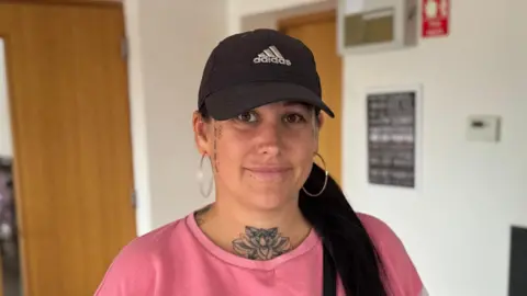 Pais veem banco gratuito de uniformes em Suffolk como serviço “vital” - Imagem do artigo original