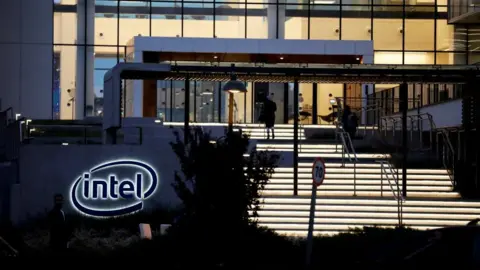 Governo dos EUA adquire 10% de participação na Intel - Imagem do artigo original