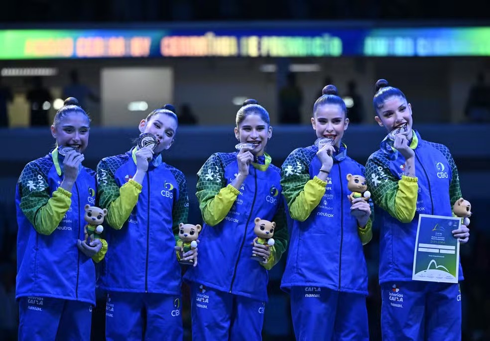Equipe brasileira de ginástica rítmica conquista prata inédita no Mundial no Rio - Imagem do artigo original