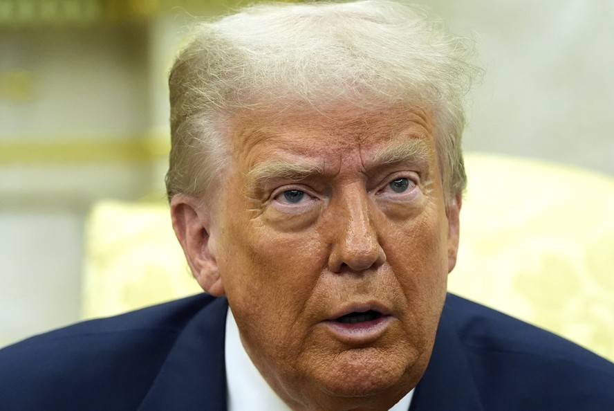 Trump ameaça tarifa de 200% caso China suspenda envio de ímãs aos EUA - Imagem do artigo original