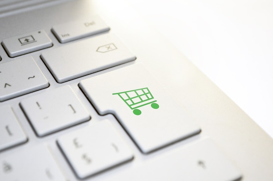 EUA pressionam OMC por isenção tarifária permanente em transações de e-commerce - Imagem do artigo original