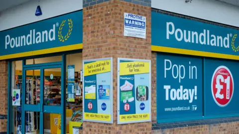 Poundland pode ficar sem caixa na próxima semana se plano de reestruturação não for aprovado - Imagem do artigo original