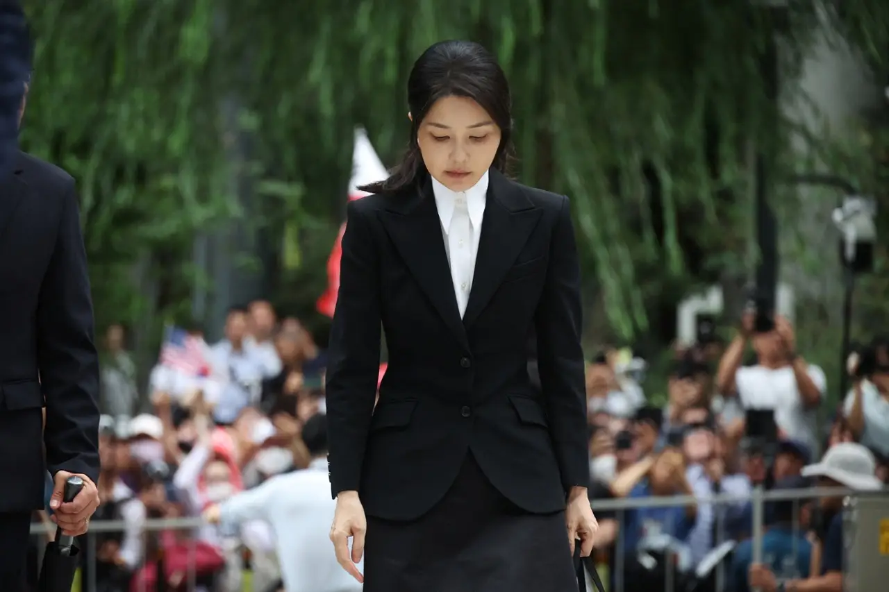 Imagem destacada - Ex-primeira-dama sul-coreana Kim Keon Hee é presa por suspeita de corrupção