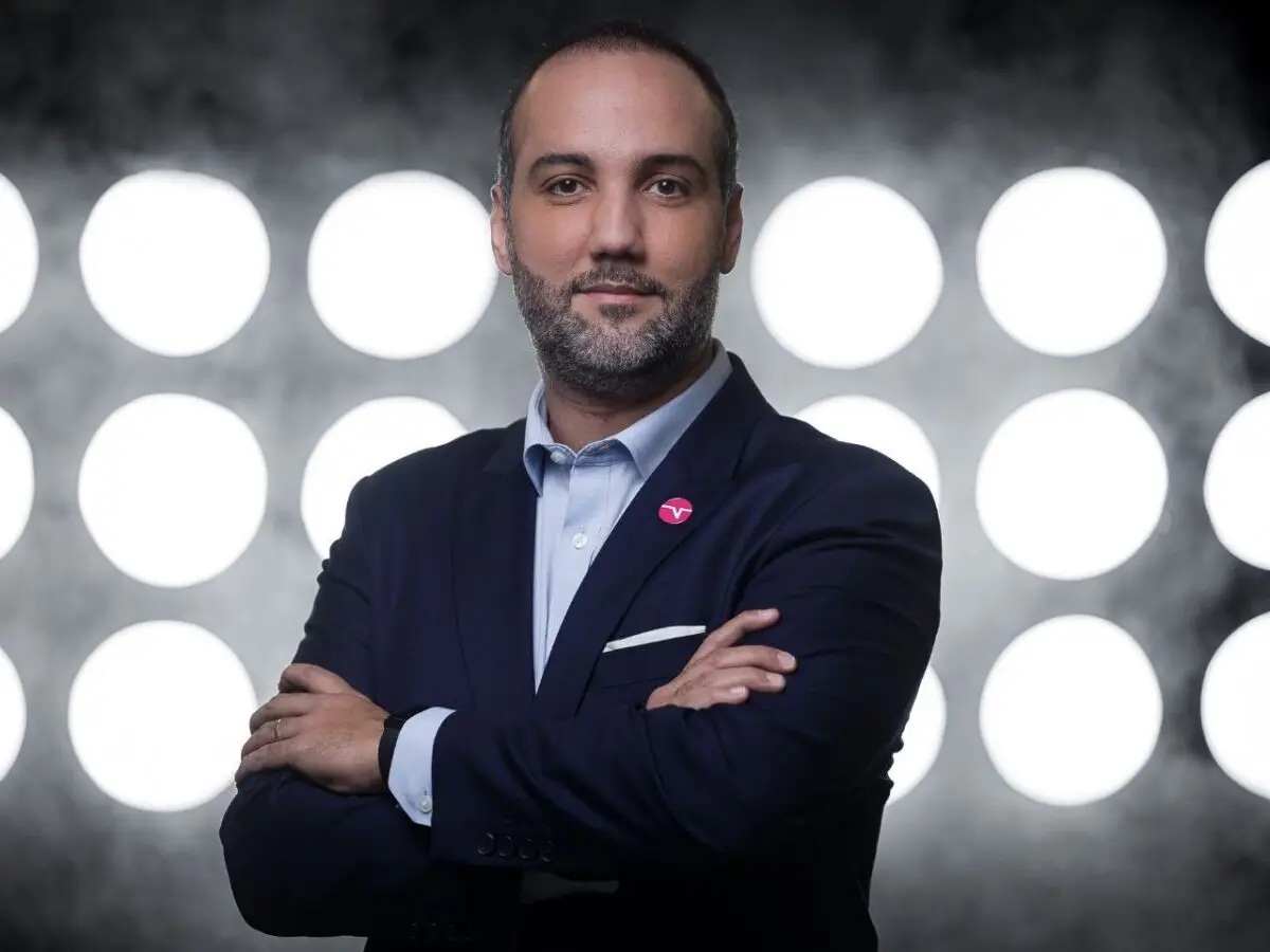 Imagem destacada - Globo cria GE TV no YouTube e escala Jorge Iggor e Mariana Spinelli para rivalizar com CazéTV