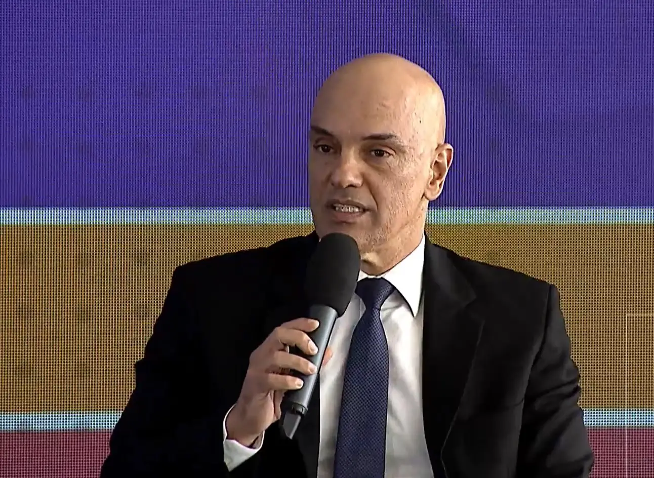 Imagem destacada - Moraes solicita ao STF definição de data para julgar Bolsonaro por suposta tentativa de golpe