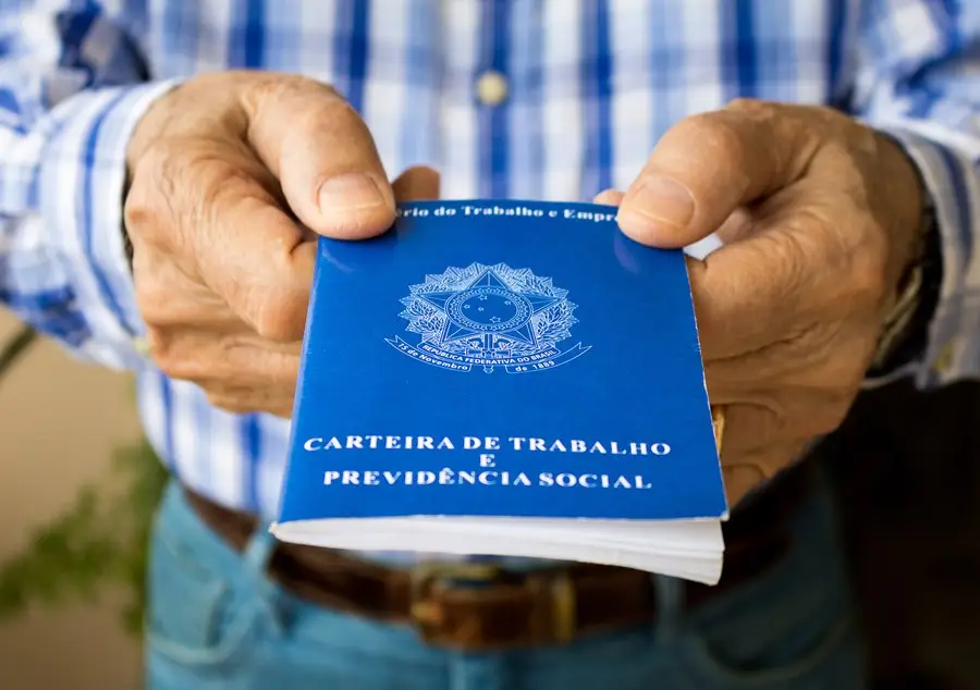 Imagem destacada - Desemprego recua em todas as 27 unidades da federação no 2º trimestre, aponta IBGE