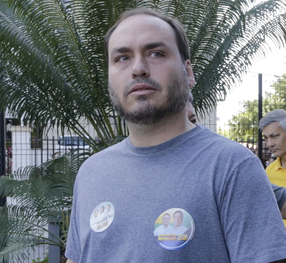 Imagem destacada - Filhos de Bolsonaro acusam governadores de direita de oportunismo político
