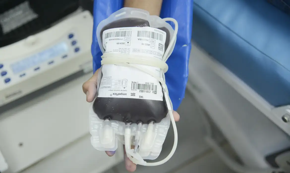 Imagem destacada - STF mantém direito de pacientes recusarem transfusão de sangue por convicção religiosa