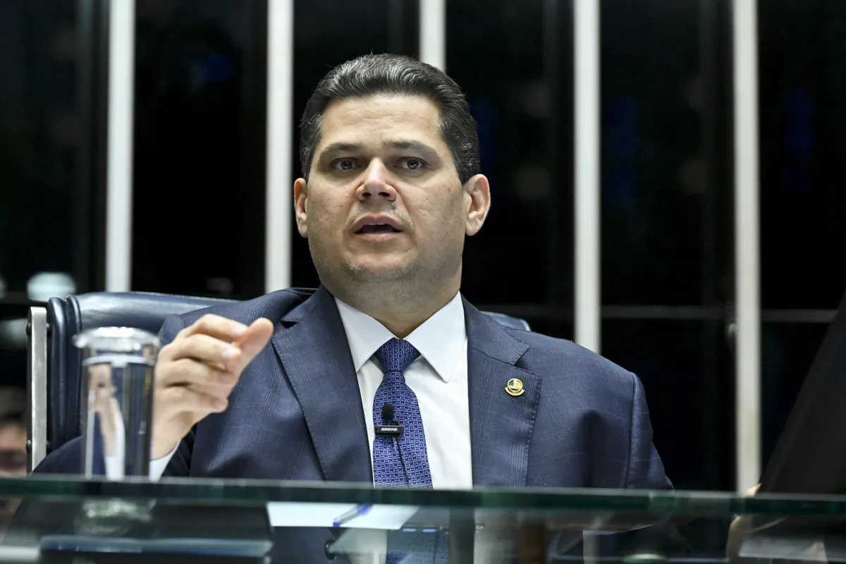 Imagem destacada - Alcolumbre evita confirmar possível saída da União Progressista do governo Lula