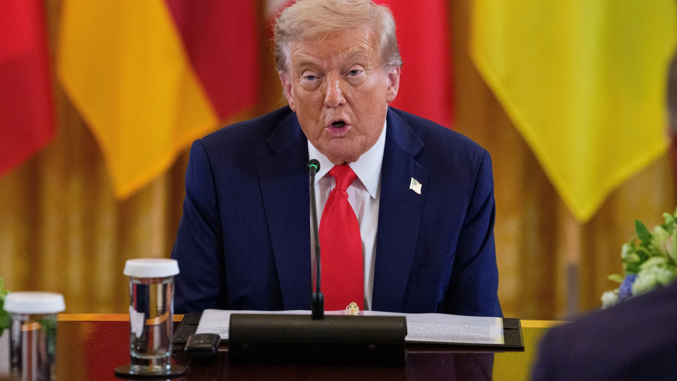 Imagem destacada - Trump afirma que EUA vão coordenar segurança da Ucrânia com a Europa