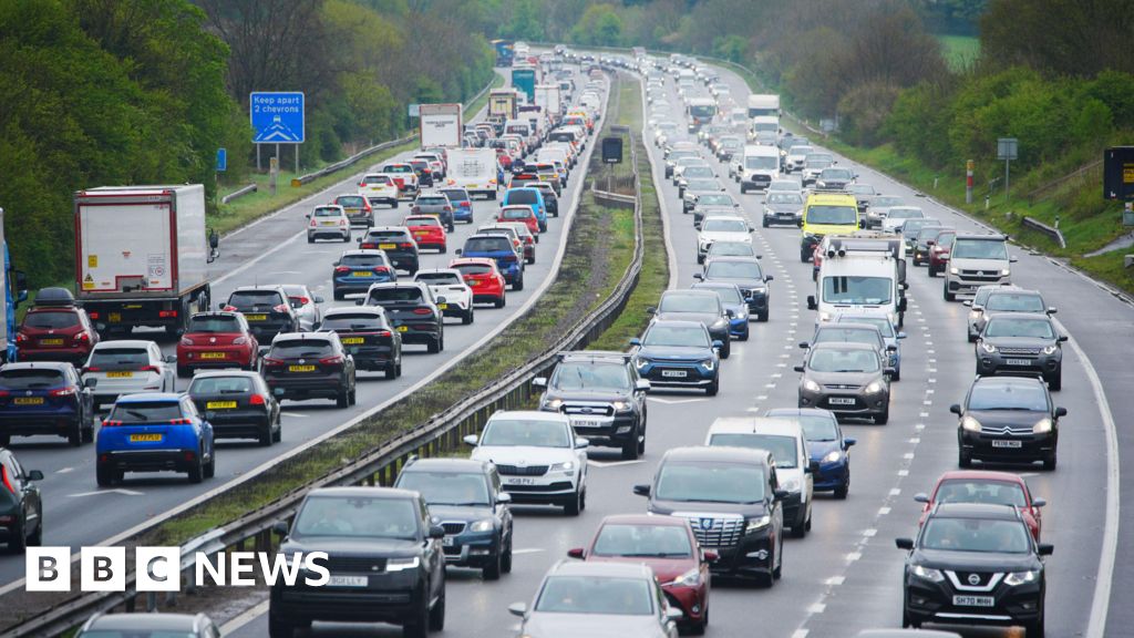 Imagem destacada - Feriado bancário no Reino Unido deve ter congestionamentos e atrasos em trens, alertam serviços de transporte