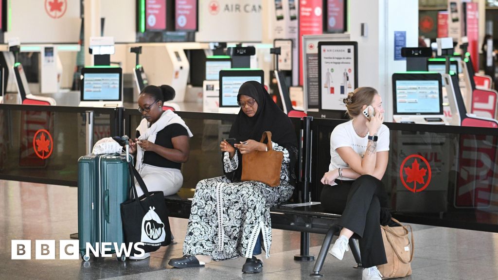 Imagem destacada - Air Canada retoma voos após acordo preliminar com comissários de bordo