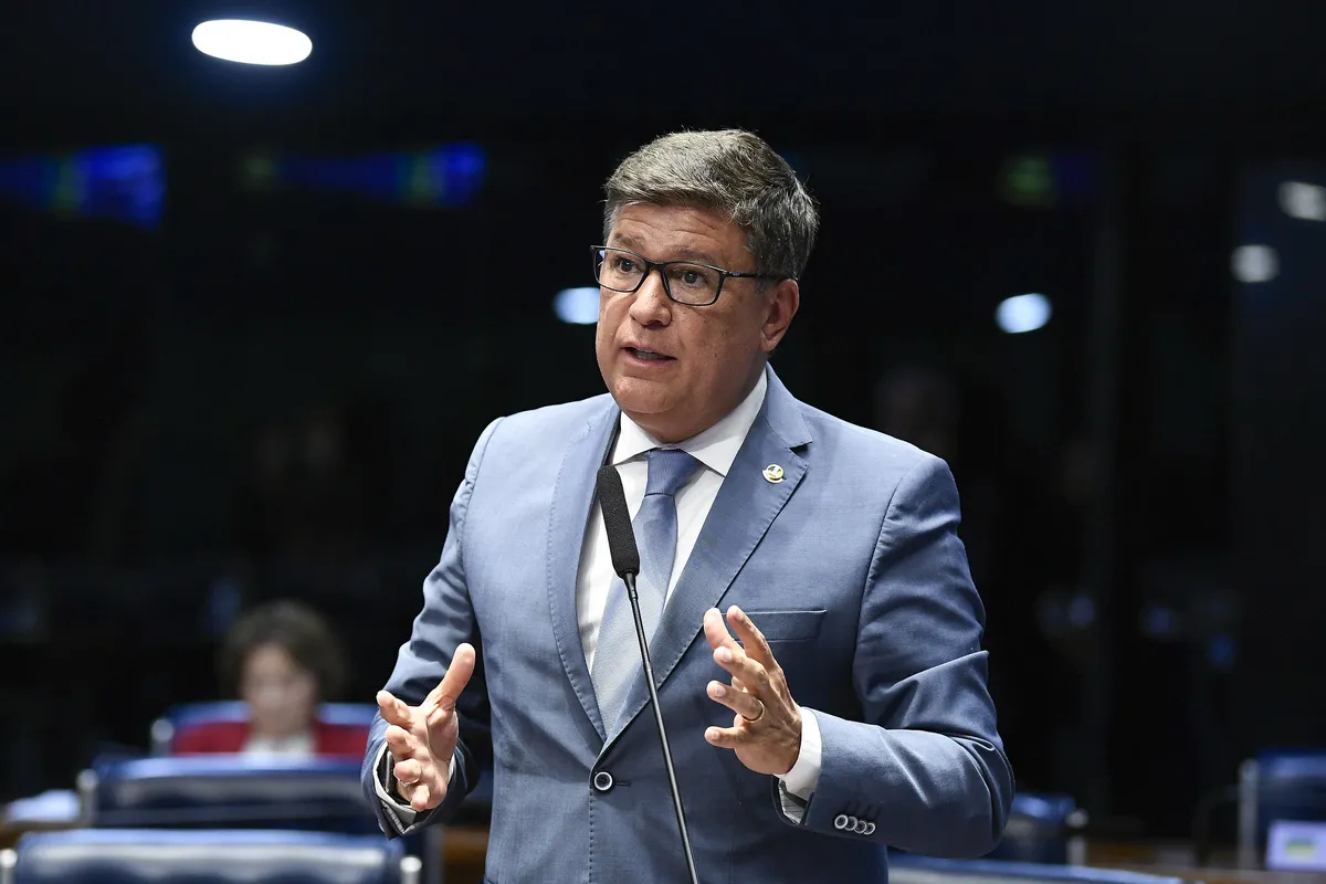 Imagem destacada - Oposição elege Carlos Viana para presidir CPI do INSS e relatoria muda de mãos