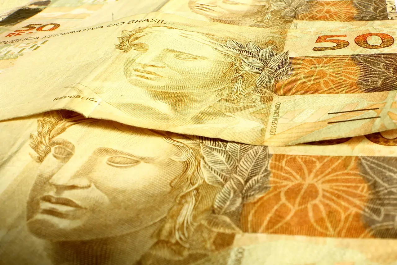 Imagem destacada - Antecipação do FGTS oferece crédito rápido, mas elimina saque integral em caso de demissão