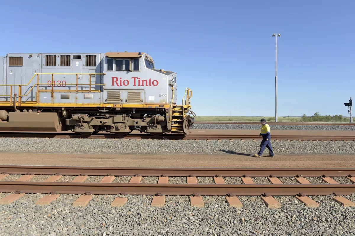 Imagem destacada - Rio Tinto paralisa mina SimFer na Guiné após morte de terceirizado