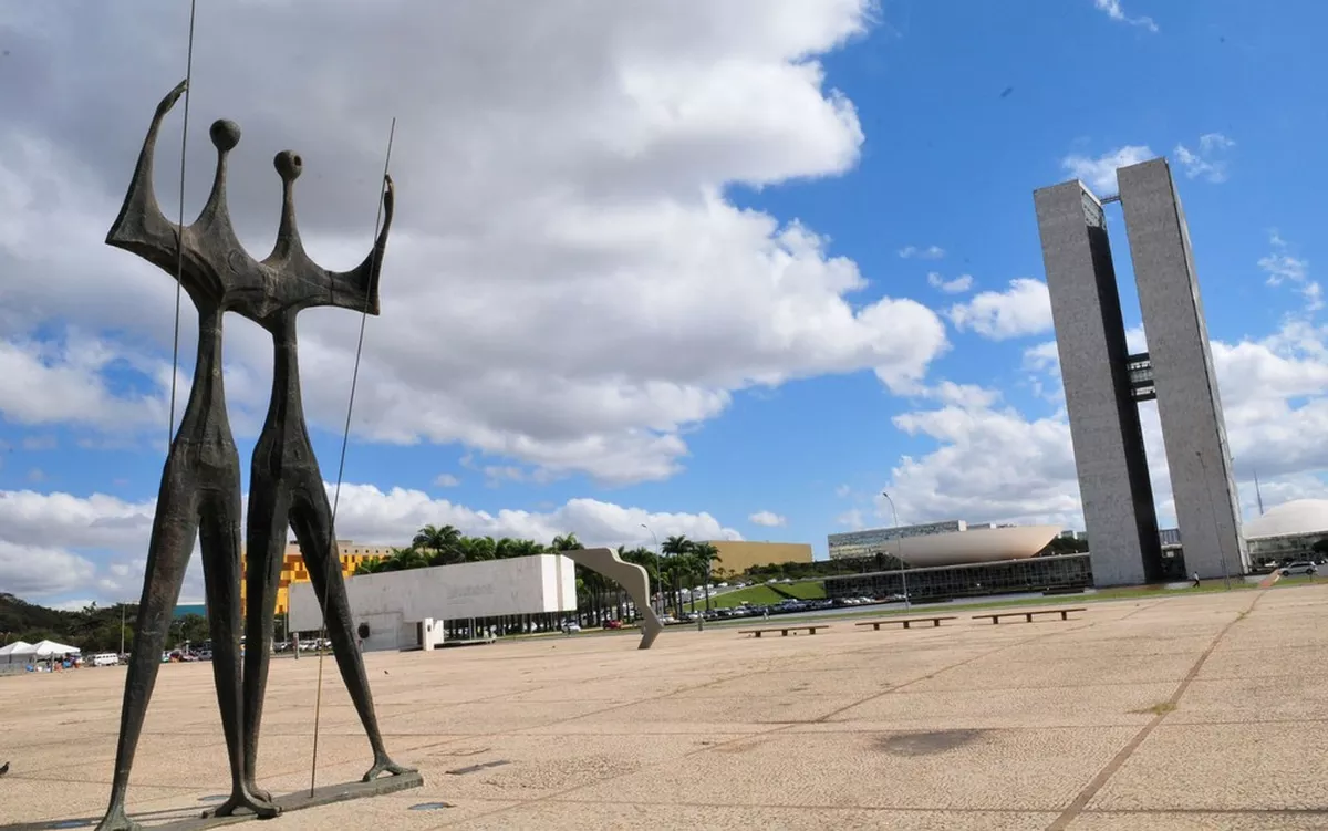 Imagem destacada - Congresso deve votar PEC da blindagem na semana anterior ao julgamento de Bolsonaro