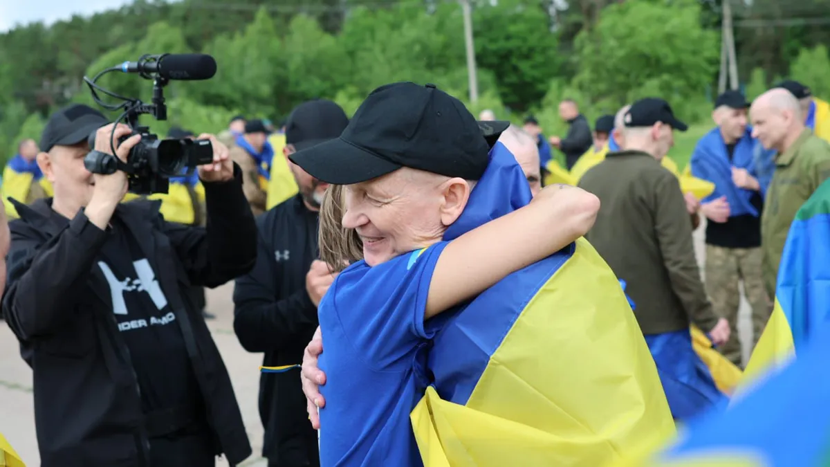 Imagem destacada - Rússia e Ucrânia trocam 146 prisioneiros de guerra em acordo mediado pelos Emirados Árabes Unidos
