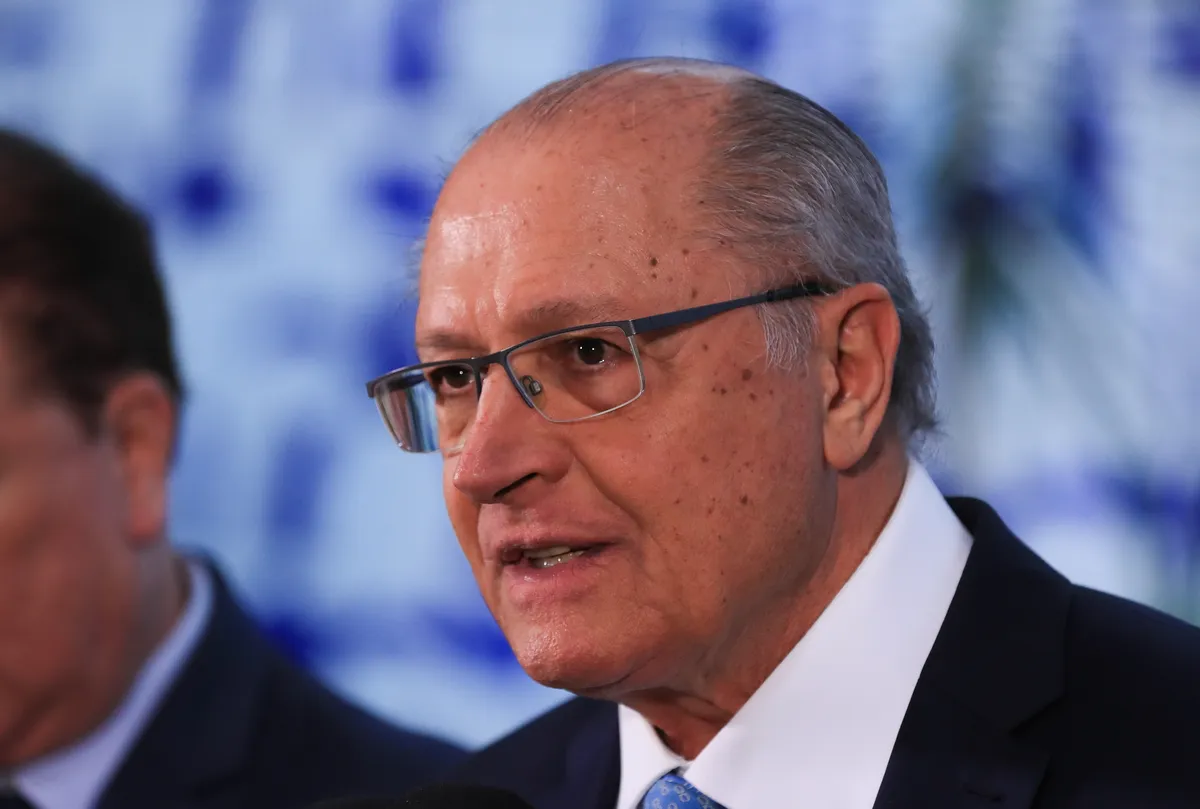Imagem destacada - Governo anuncia R$ 12 bilhões em crédito para modernizar indústria