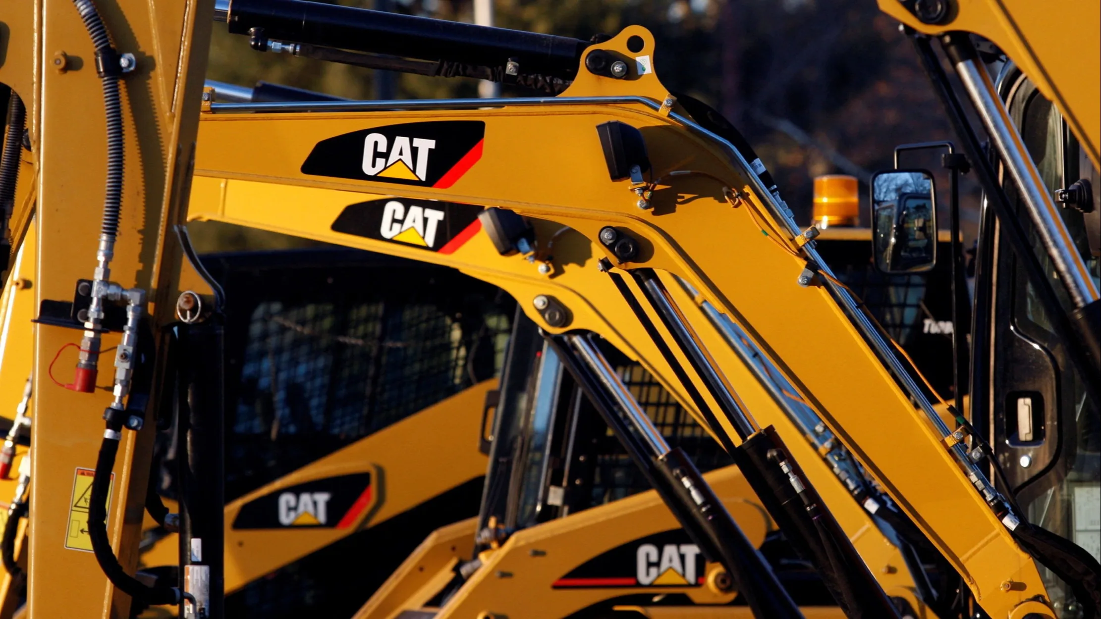 Imagem destacada - Fundo soberano da Noruega vende ações da Caterpillar após denúncias ligadas a Israel