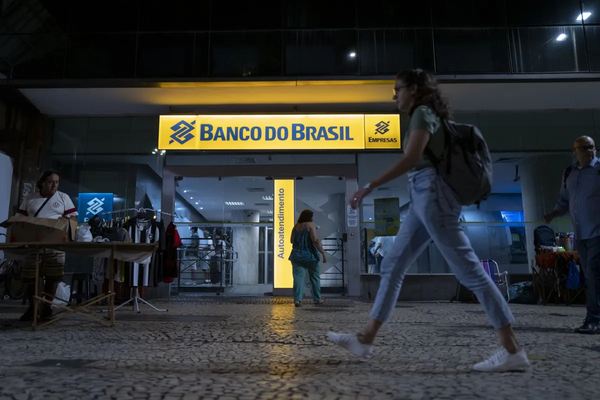 Imagem destacada - Banco do Brasil pede investigação sobre boatos de sanções dos EUA que incentivam saques em massa