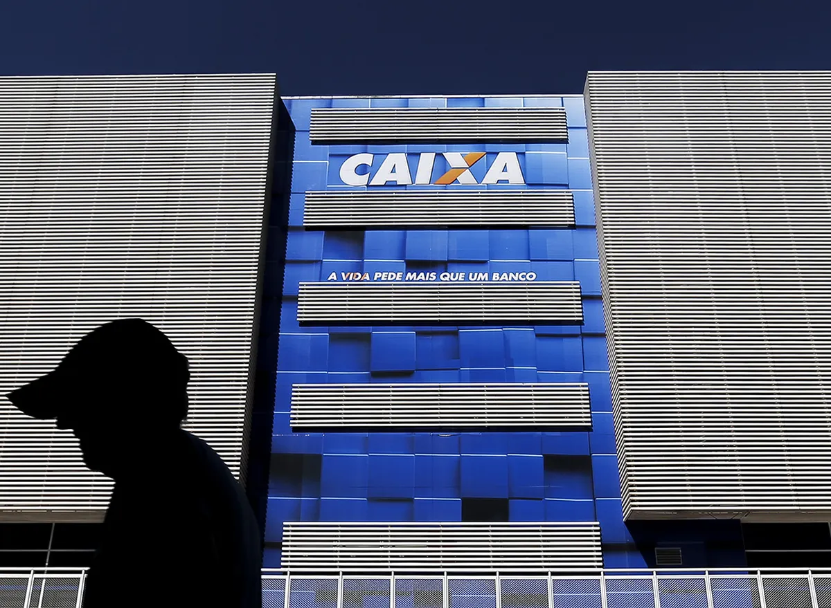 Imagem destacada - PF bloqueia R$ 57 milhões e prende suspeitos por fraude em precatórios da Caixa