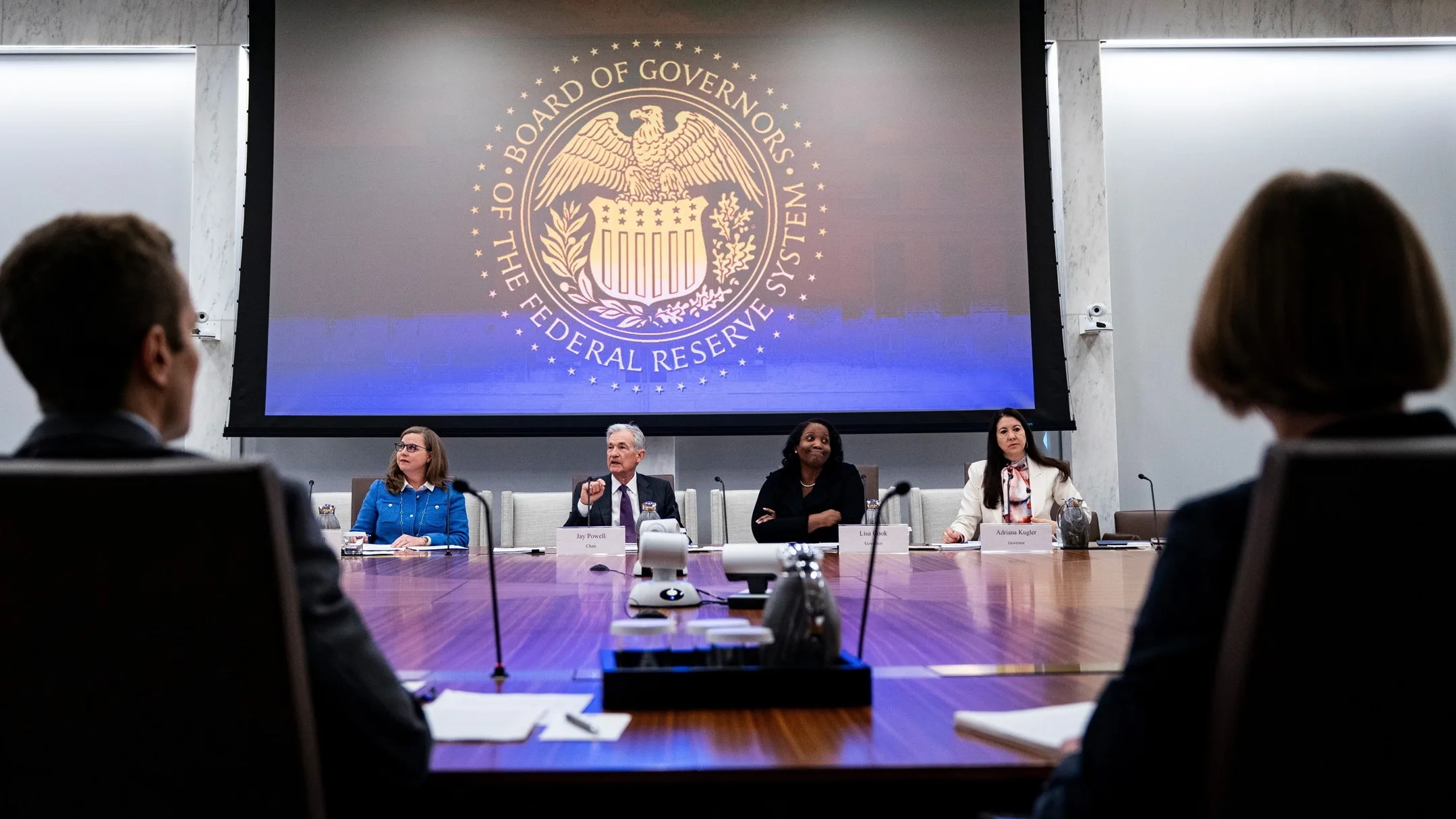 Imagem destacada - Ataques de Trump ao Fed podem minar credibilidade dos EUA, diz Financial Times